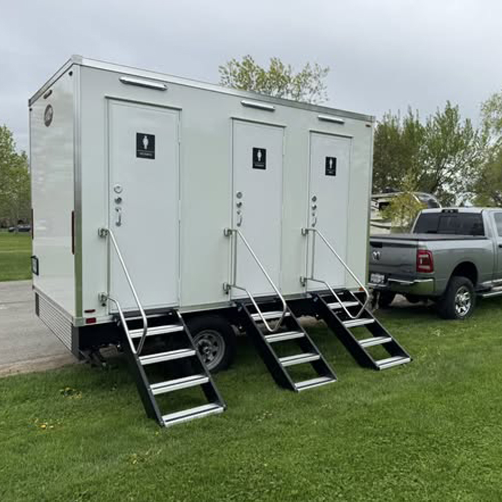Mobile Toilet Trailer Luxury 3 - Outdoor Camping Rentals 리뷰 및 가격